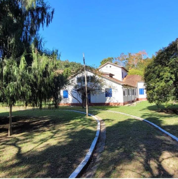 GMI - Entrada lateral